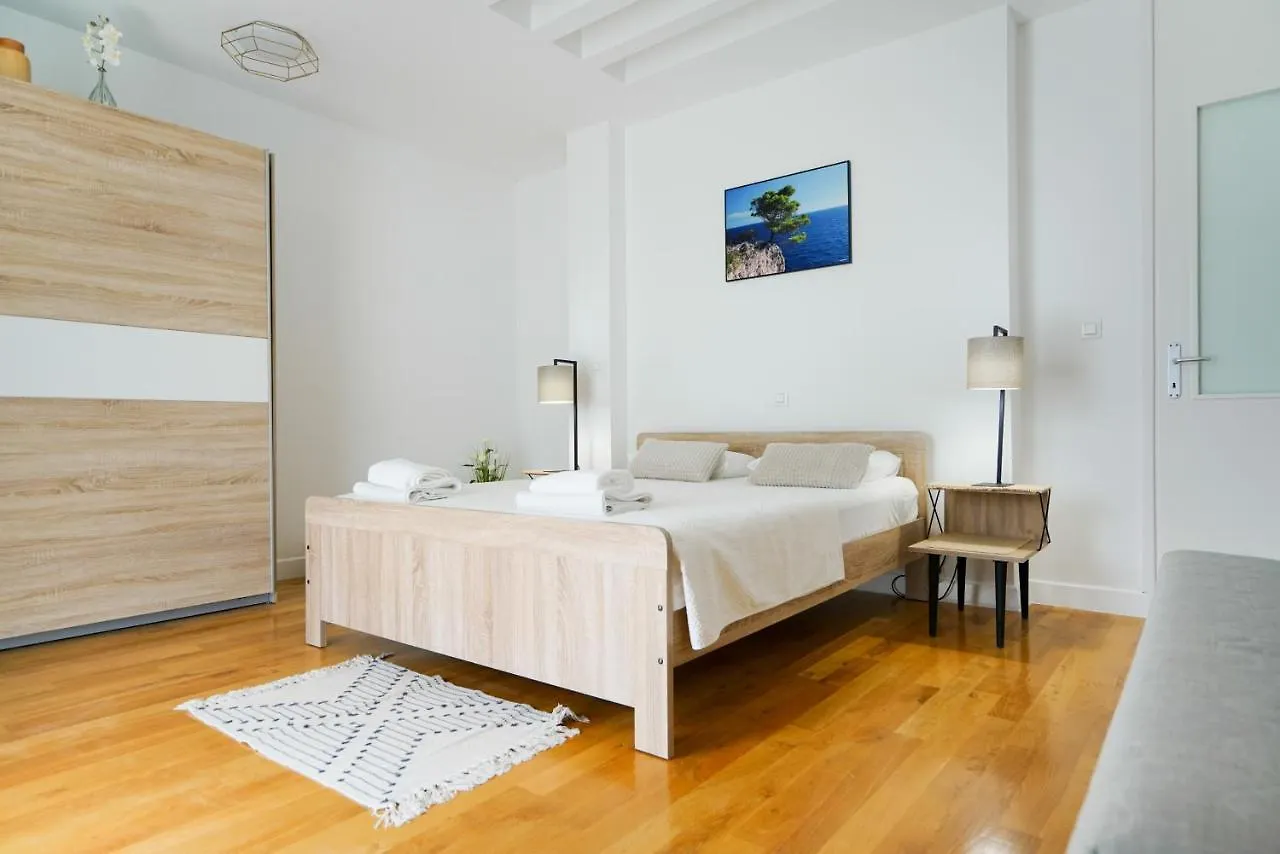 Aurora Apartment Zadar